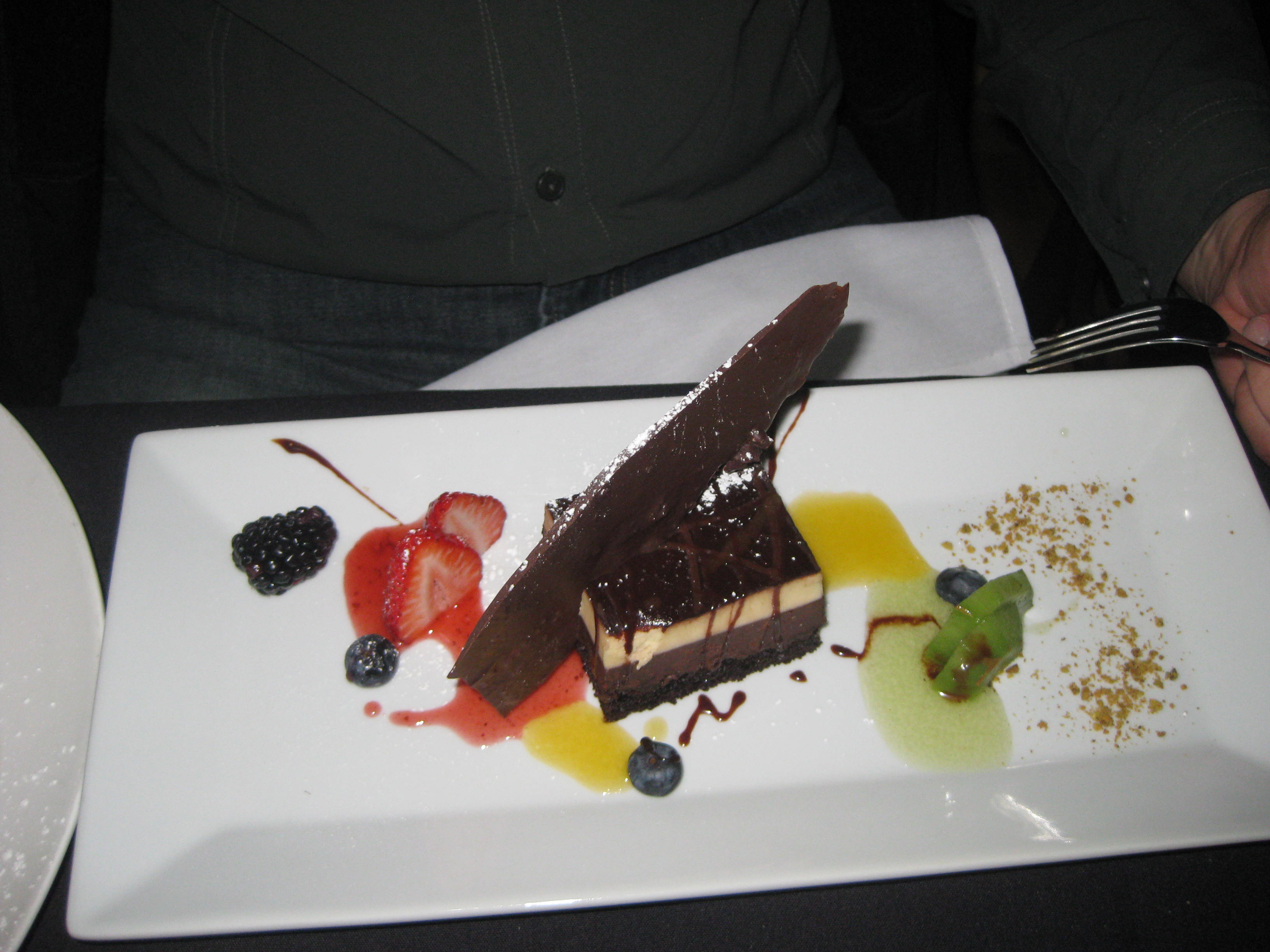 light-multi-layered-chocolate-slab-cake